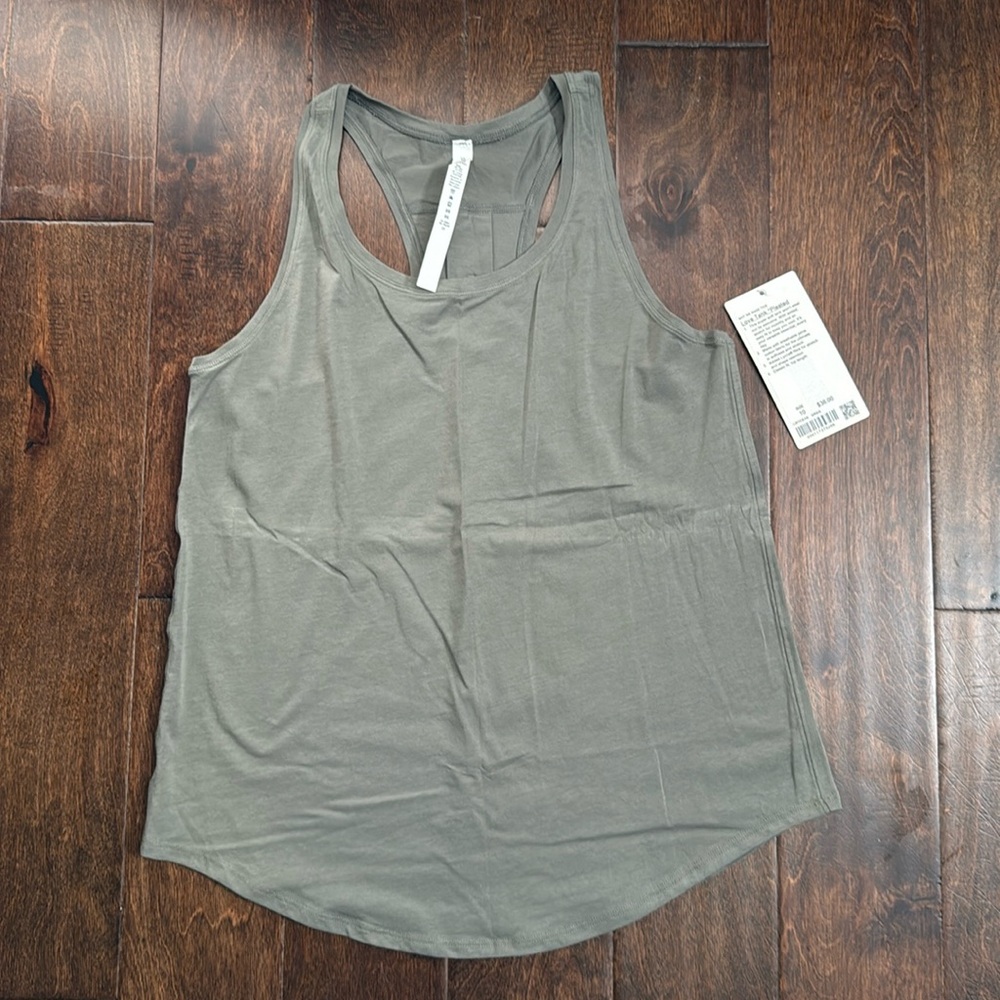 NWT Lululemon Love Tank Pleated